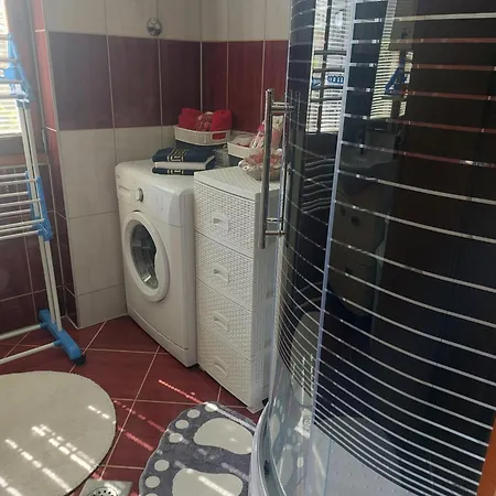 Private In Aparthmanely